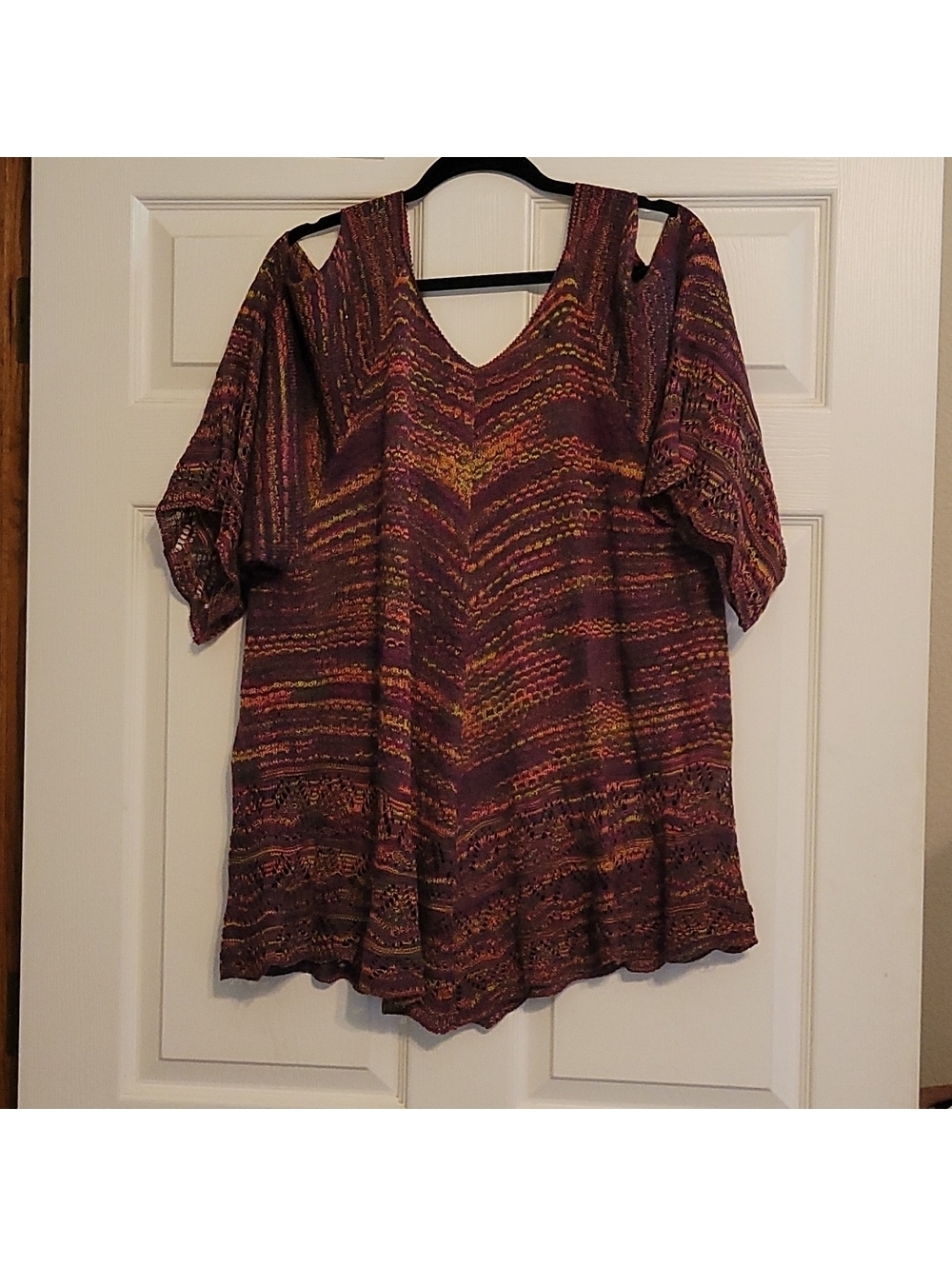 Faded Glory cold shoulder sweater